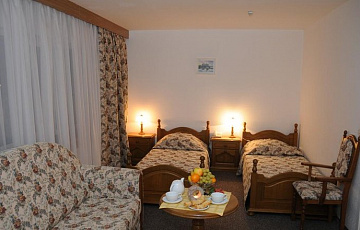 47a7e46532bd53b890901d7365639b12